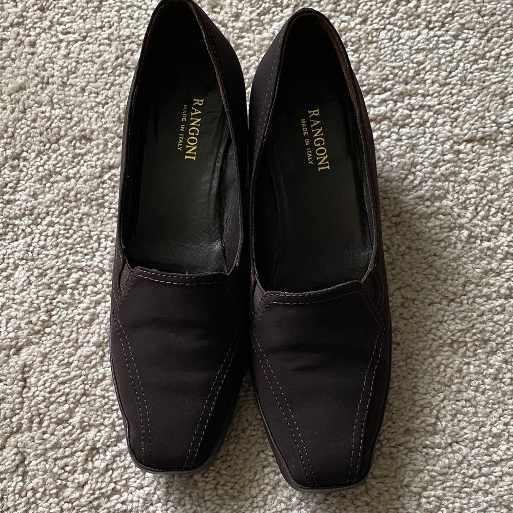 Rangoni Women's Brown Square-Toe Slip-On Loafers